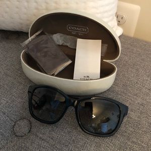 NWT COACH black sunglasses